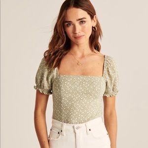 Squareneck Puff Sleeve Top